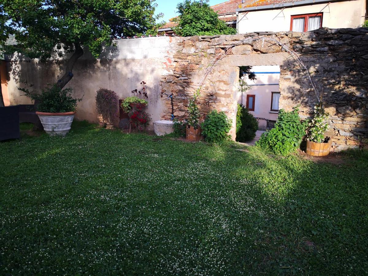 Bed and Breakfast Zia Chiarina San Nicolo Gerrei Exterior foto