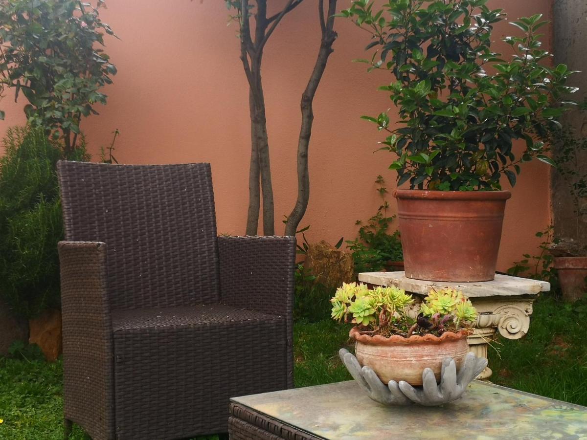 Bed and Breakfast Zia Chiarina San Nicolo Gerrei Exterior foto